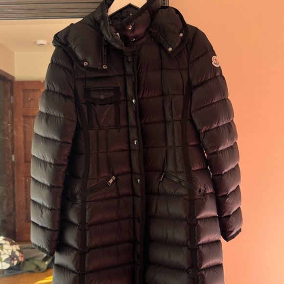 Moncler Hermine Hooded Puffer Jacket - Main Image